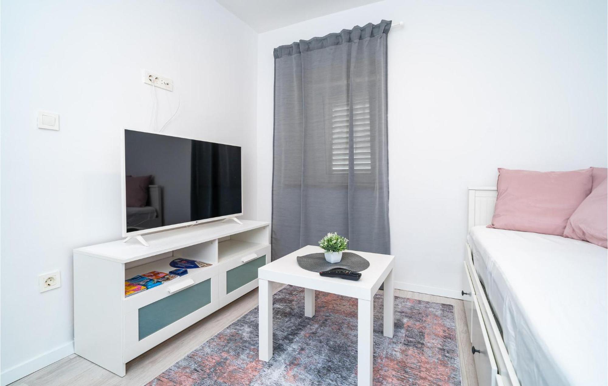 Nice Apartment In Dubrovnik With Kitchen Εξωτερικό φωτογραφία