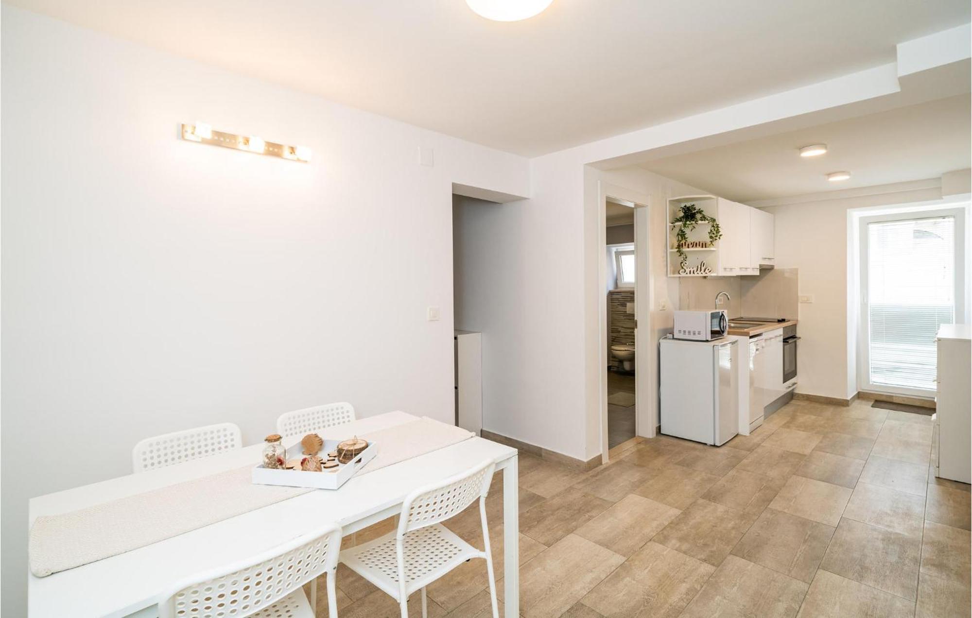 Nice Apartment In Dubrovnik With Kitchen Εξωτερικό φωτογραφία